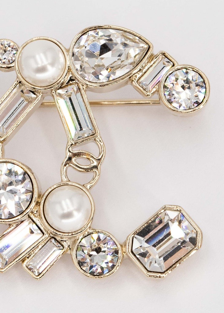 Broche Chanel