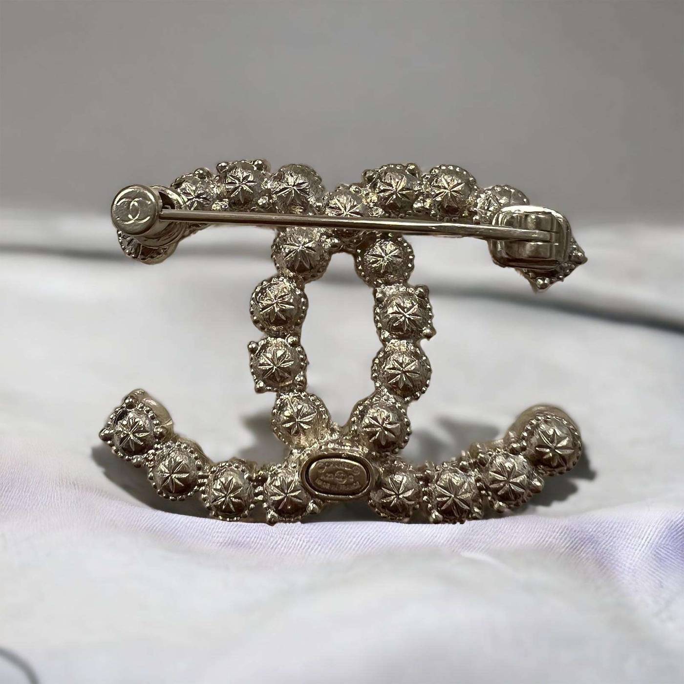 Broche Chanel