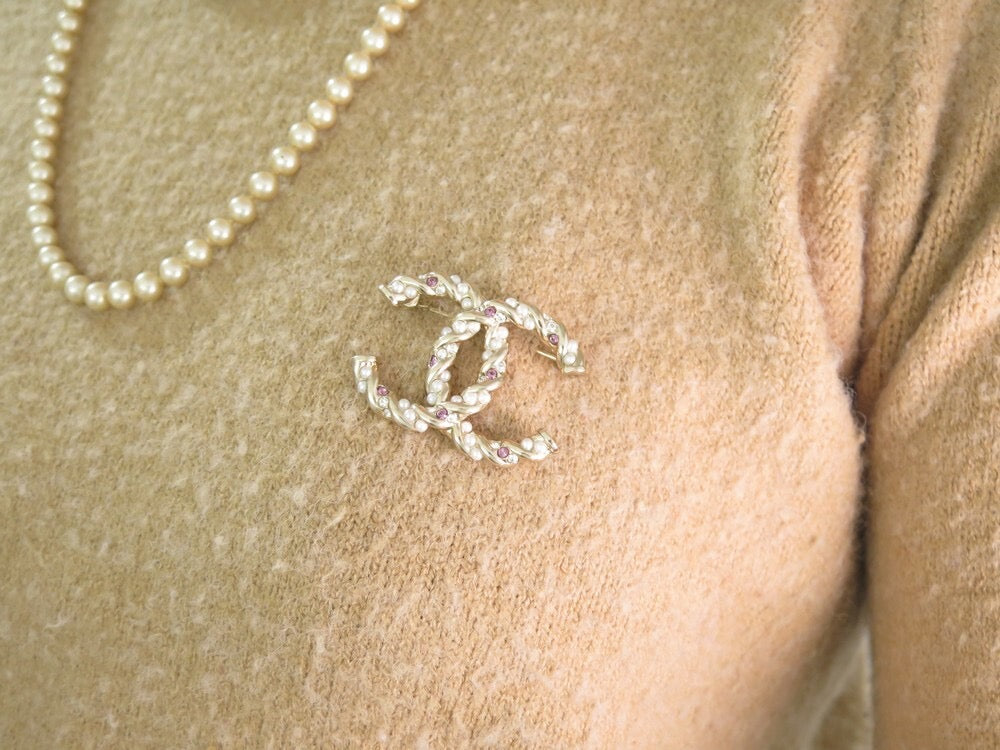 Broche Chanel