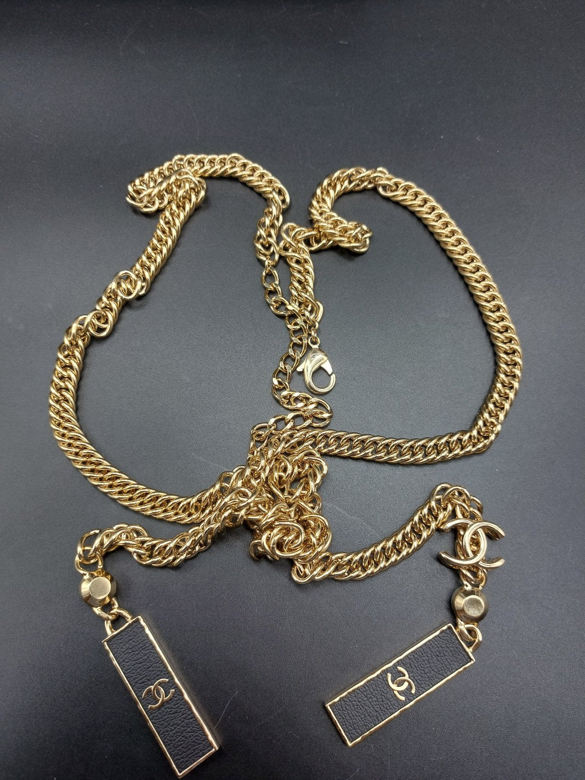 Collier à nouer Chanel