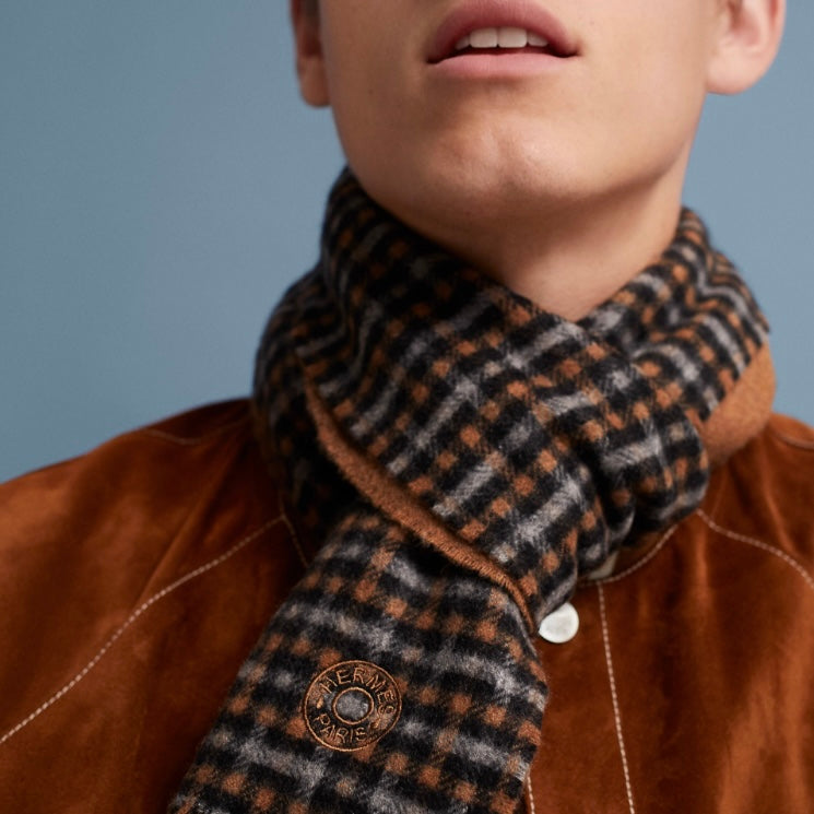 Echarpe monogrammée Hermès