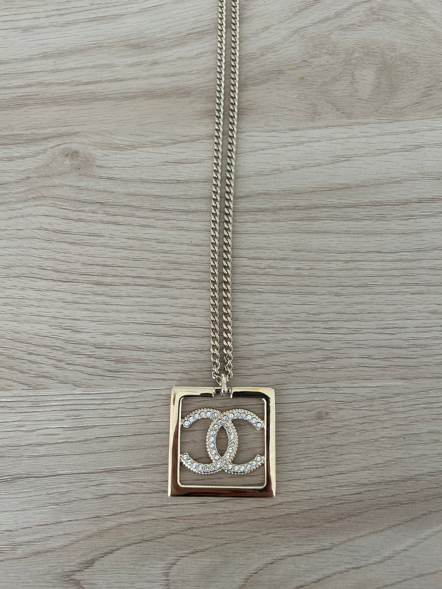 Collier Chanel