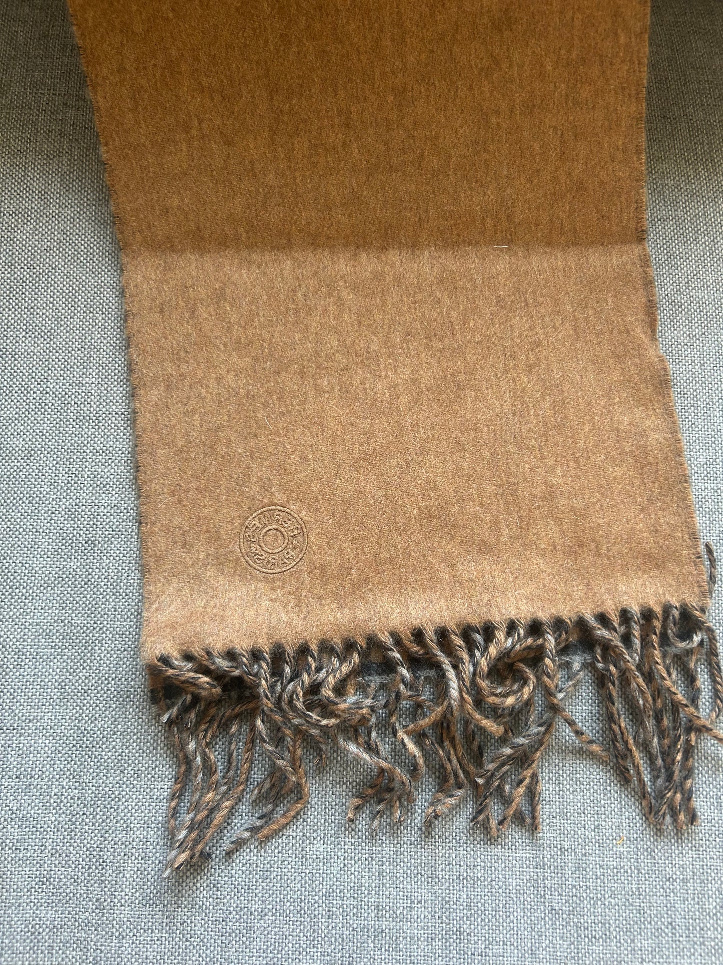 Echarpe monogrammée Hermès