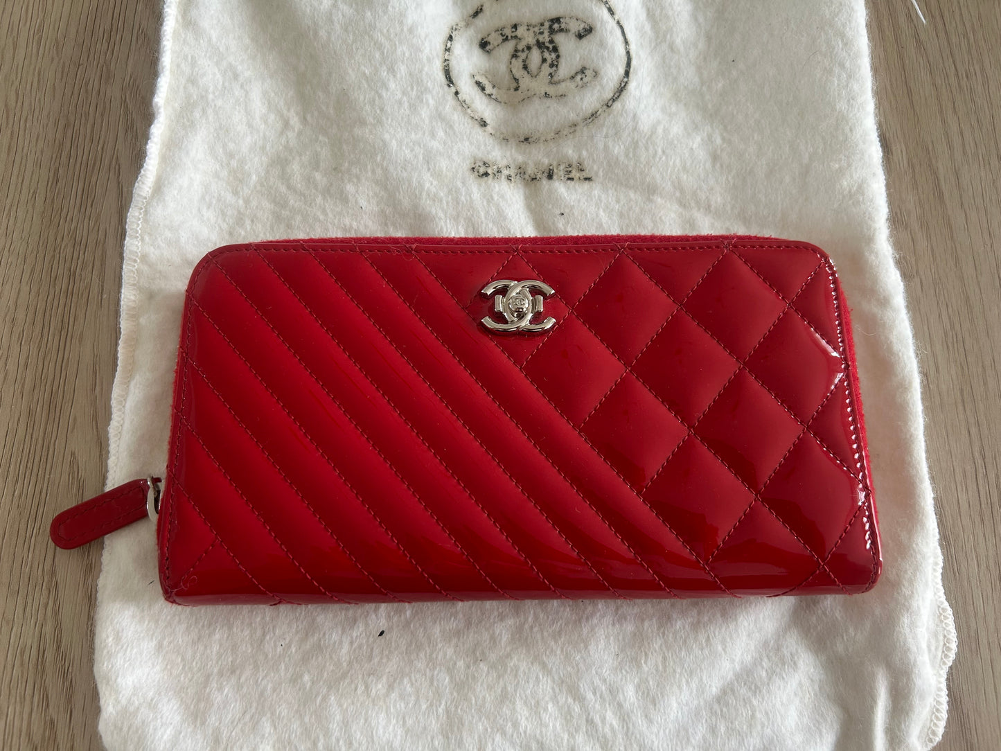 Chanel wallet