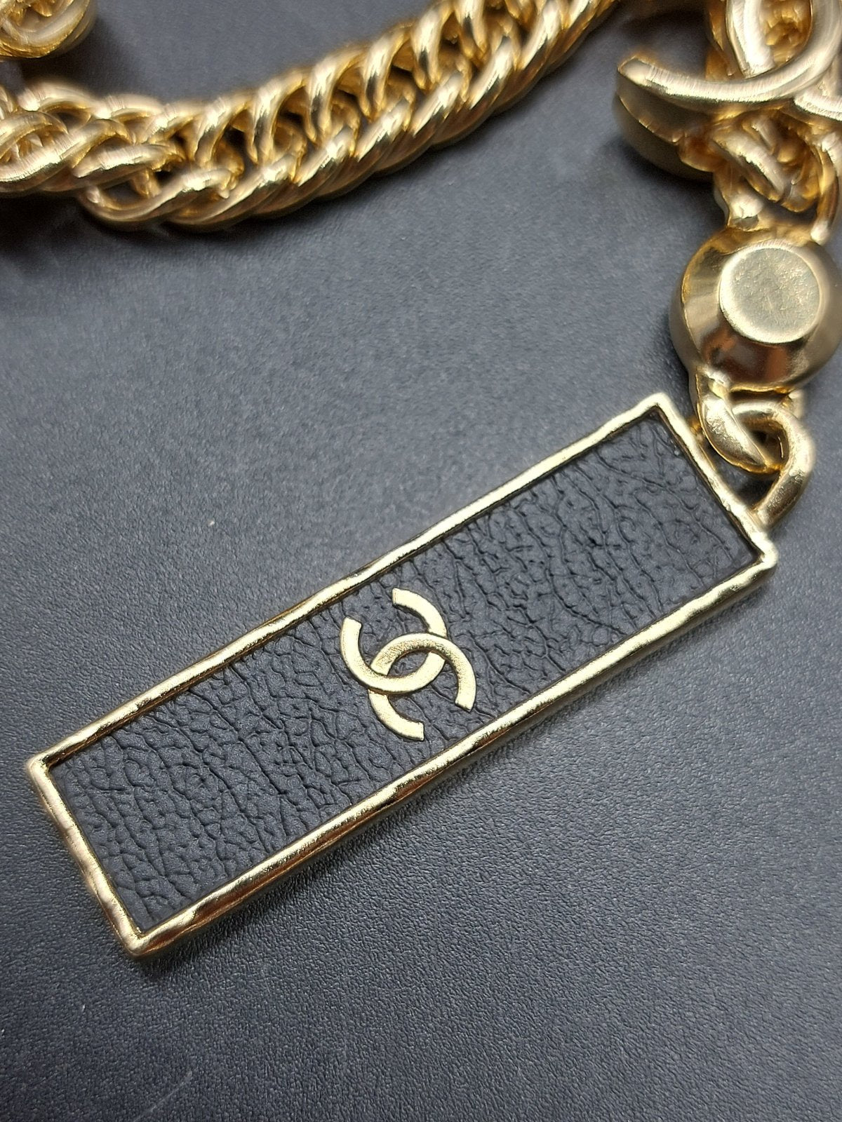 Collier à nouer Chanel