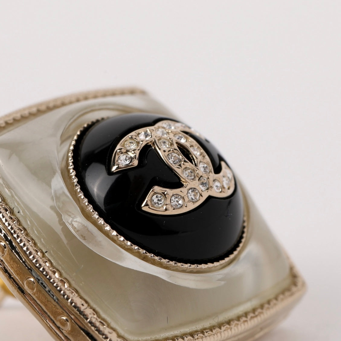 Boucles d’oreilles Chanel