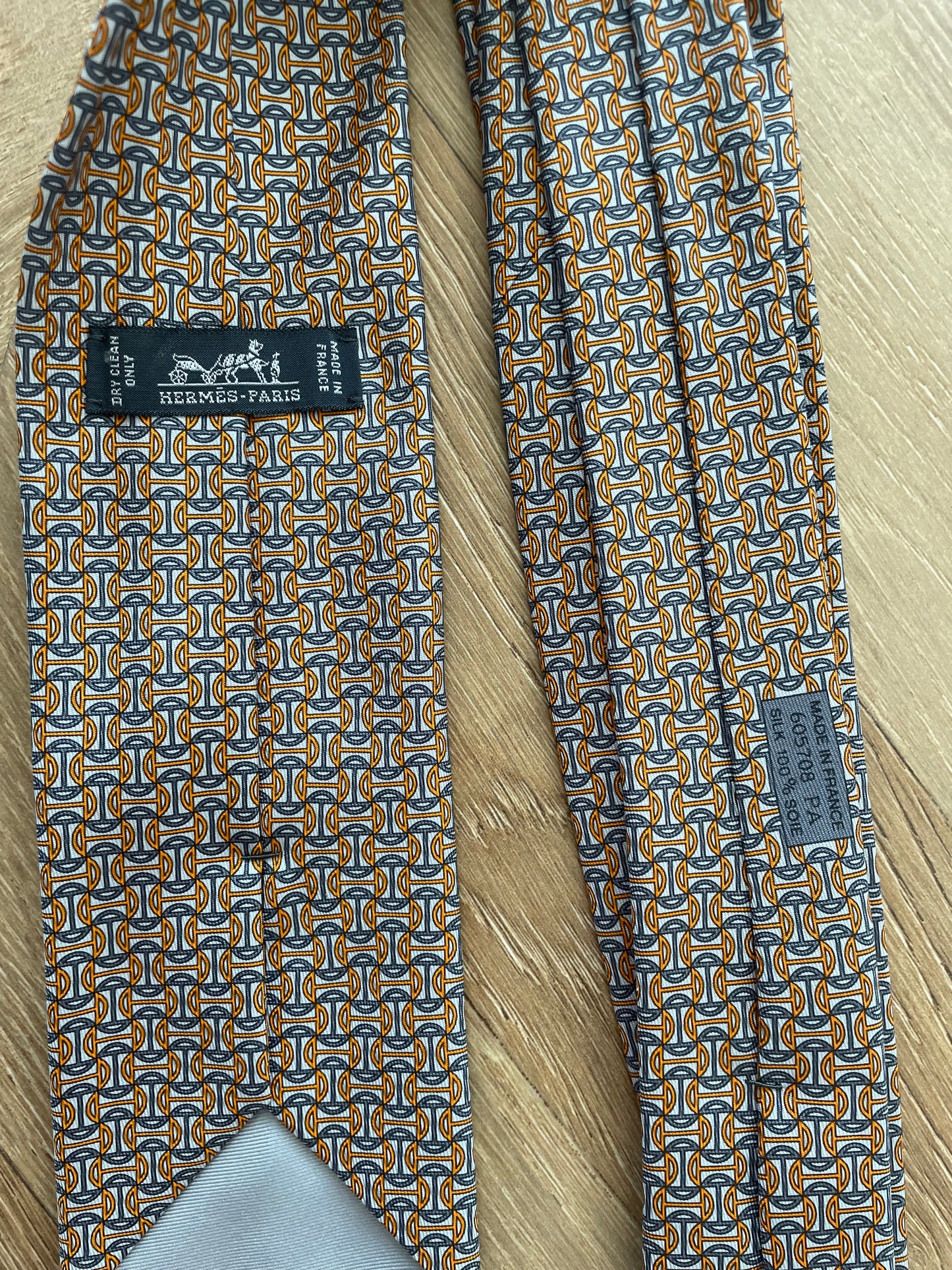 Cravate Hermès