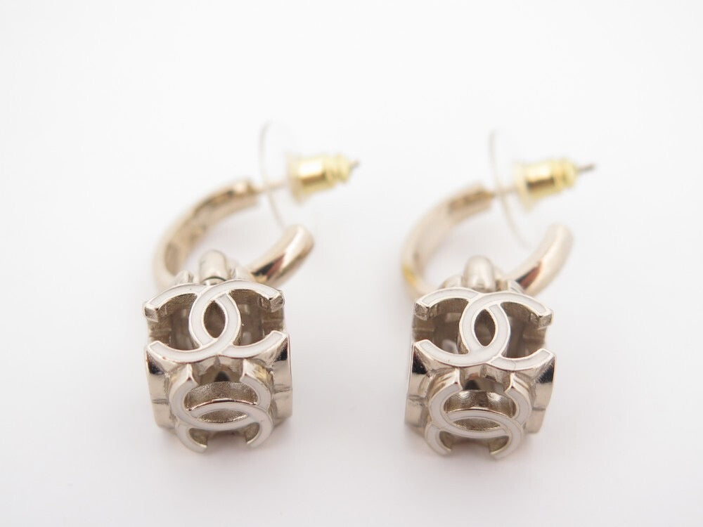 Boucles d’oreilles Chanel