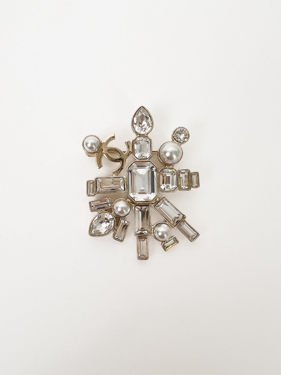 Broche Chanel