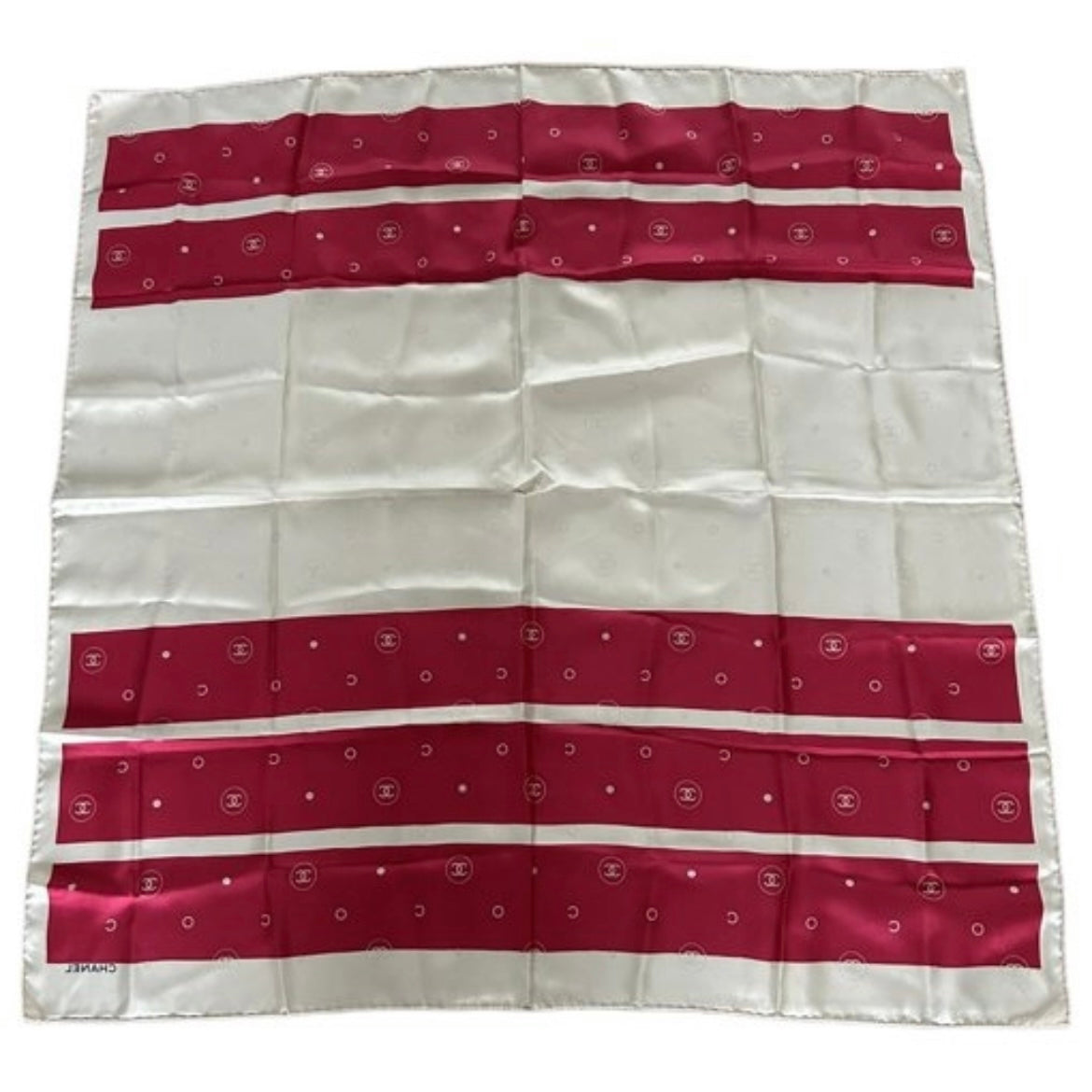 Carré en soie 90cm Chanel