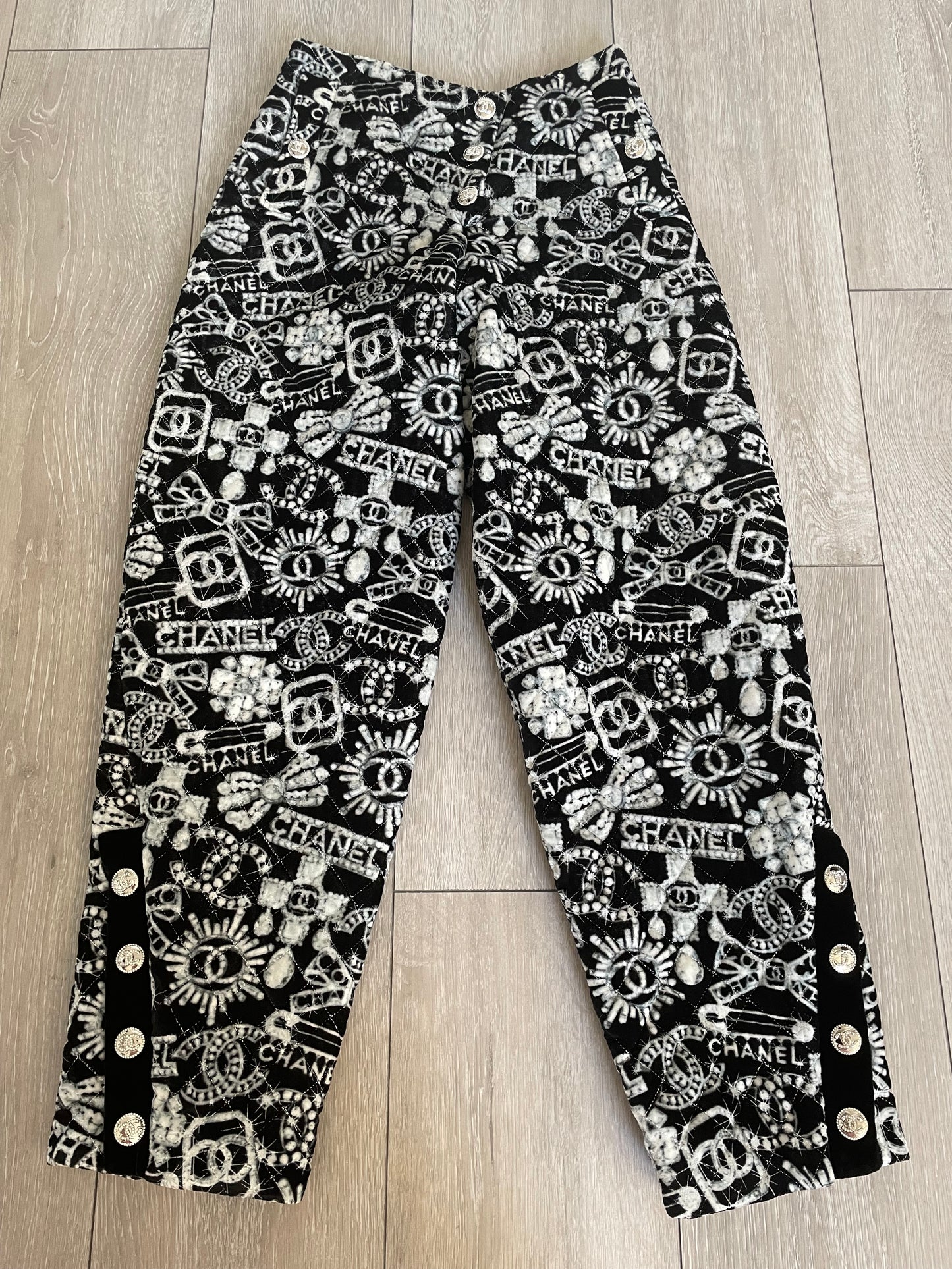 Chanel carrot pants 34