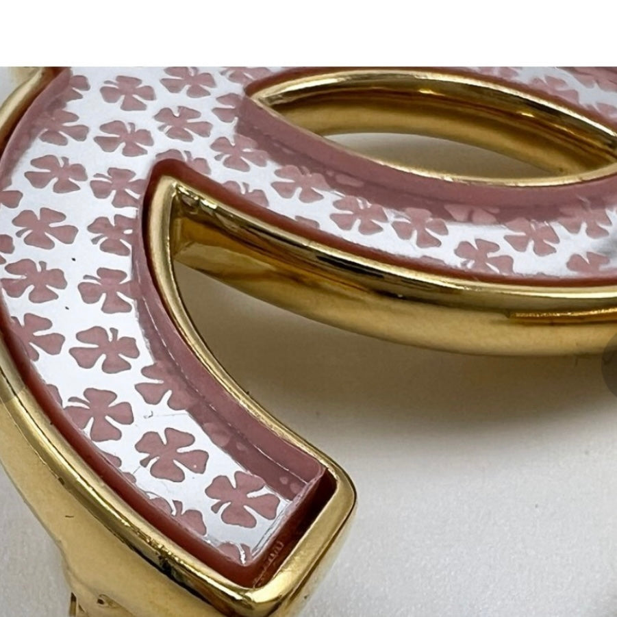 Broche Chanel