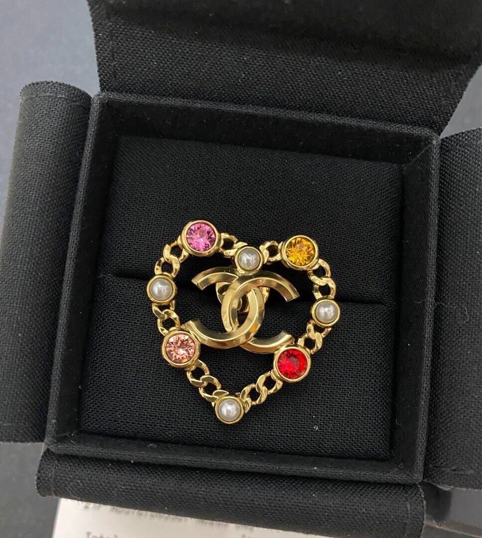 Broche chanel